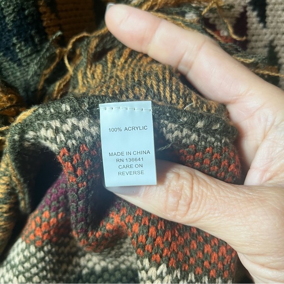 NWT Cotton & Rye Women's Southwestern Fringe Poncho Sweater Olive Brown size S - Picture 13 of 13